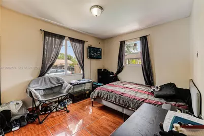 578 NW 97th St, Miami, FL 33150 - Photo 41