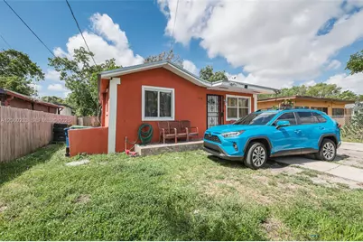 578 NW 97th St, Miami, FL 33150 - Photo 3
