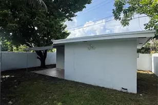 2311 NW 15th St, Miami, FL 33125 - Photo 9