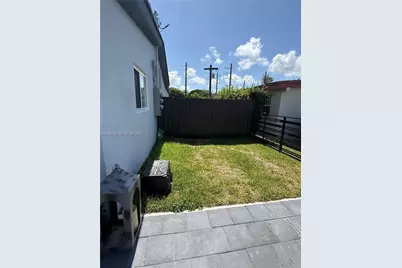 225 SW 76th Ct #227, Miami, FL 33144 - Photo 11