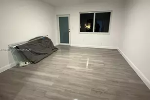 225 SW 76th Ct, Miami, FL 33144 - Photo 3