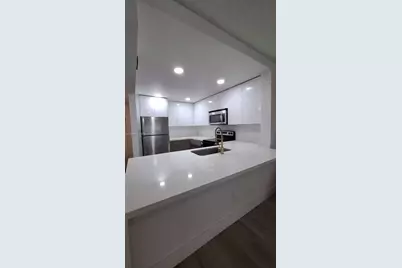 20860 San Simeon Way #108-6, Miami, FL 33179 - Photo 5