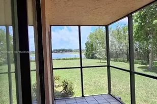 20860 San Simeon Way, Miami, FL 33179 - Photo 15