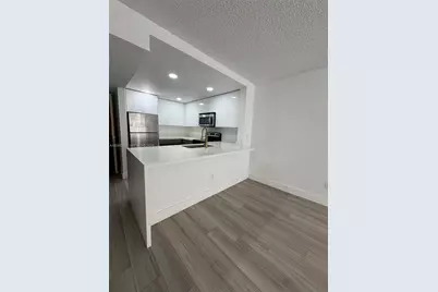20860 San Simeon Way #108-6, Miami, FL 33179 - Photo 3