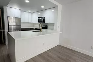 20860 San Simeon Way, Miami, FL 33179 - Photo 3