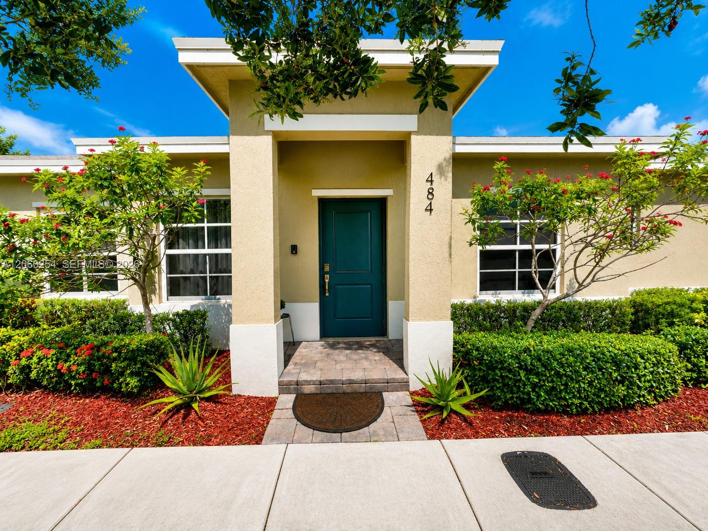 484 NE 4th Ave - 484 NE 4th Ave, Florida City, FL 33034 Luxury Property | Jose Angel Pina