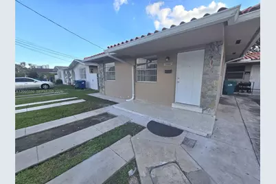 11040 SW 4th St #FRONT UNIT, Sweetwater, FL 33174 - Photo 15