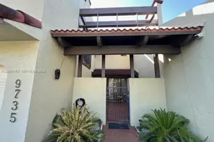 9735 Costa Del Sol Blvd, Doral, FL 33178 - Photo 17