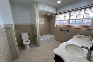 1820 W 72nd Pl, Hialeah, FL 33014 - Photo 11