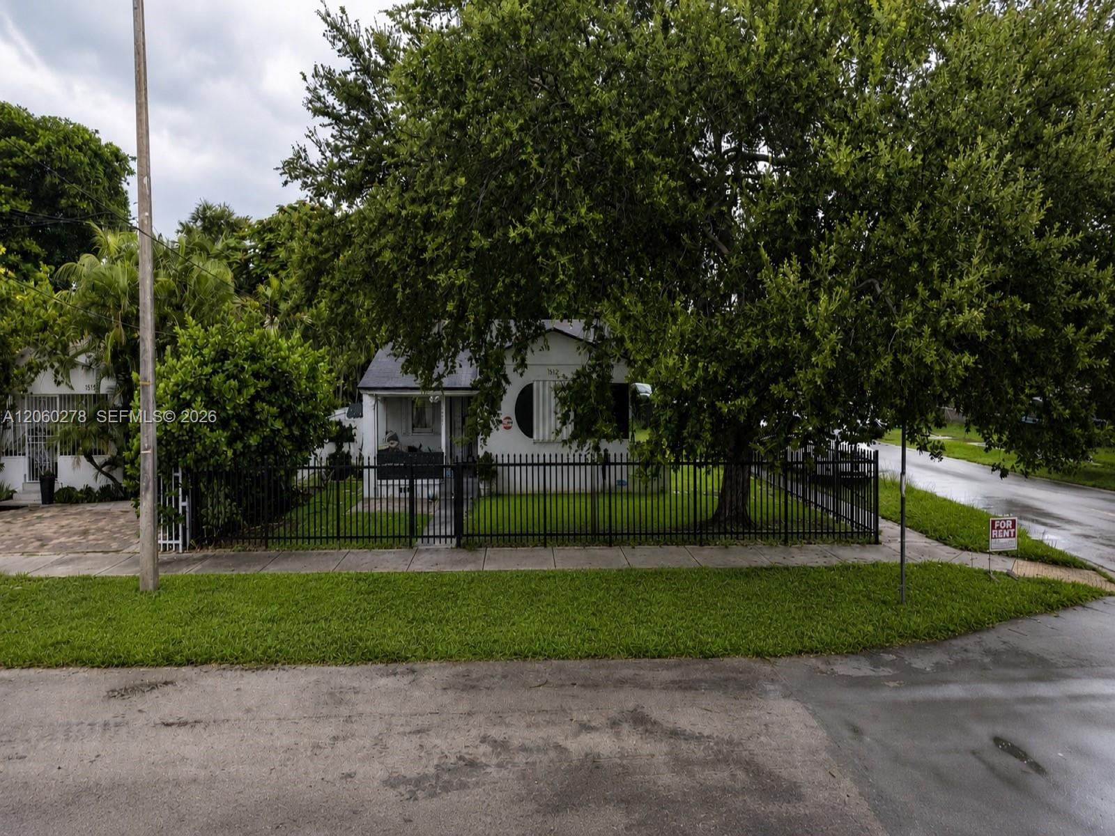 1501 NW 42nd St - 1501 NW 42nd St, Miami, FL 33142 Luxury Property | Jose Angel Pina