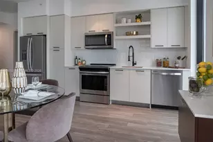 221 SW 12th St, Miami, FL 33130 - Photo 13