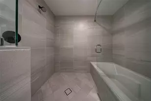 221 SW 12th St, Miami, FL 33130 - Photo 19