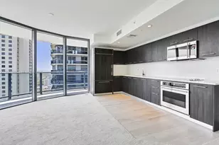 45 SW 9th St, Miami, FL 33130 - Photo 9