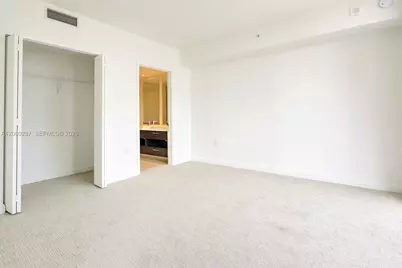 45 SW 9th St #1806, Miami, FL 33130 - Photo 11