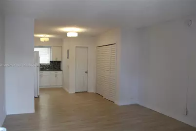 158 Ocean Dr #206, Miami Beach, FL 33139 - Photo 21