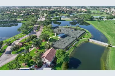 10665 San Bernardino Way, Boca Raton, FL 33428 - Photo 9