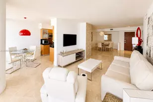 6365 Collins Ave, Miami Beach, FL 33141 - Photo 7