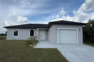 1048 Jay Ct, Labelle, FL 33935 - Photo 1