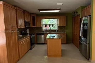 10960 SW 25th St, Miami, FL 33165 - Photo 5