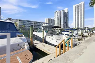 500 Bayview Dr, Sunny Isles Beach, FL 33160 - Photo 31