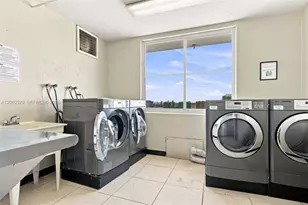 500 Bayview Dr, Sunny Isles Beach, FL 33160 - Photo 35