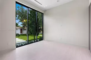 970 NE 92nd St, Miami Shores, FL 33138 - Photo 39