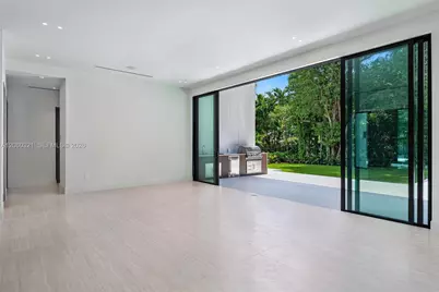 970 NE 92nd St, Miami Shores, FL 33138 - Photo 19