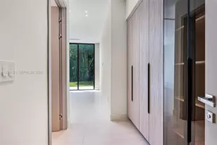 970 NE 92nd St, Miami Shores, FL 33138 - Photo 33