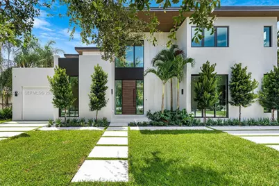 970 NE 92nd St, Miami Shores, FL 33138 - Photo 5