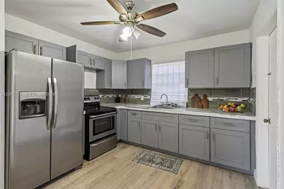 2137 NW 99th Ter, Miami, FL 33147 - Photo 5