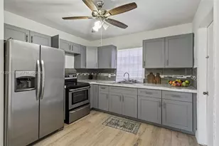 2137 NW 99th Terrace, Miami, FL 33147 - Photo 5