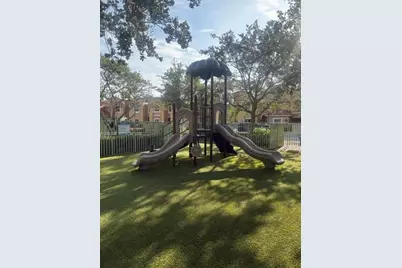 806 SW 143rd Ter, Pembroke Pines, FL 33027 - Photo 35