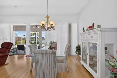 169 NW Bentley Cir, Port Saint Lucie, FL 34986 - Photo 9