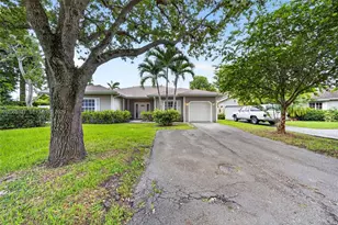 15166 SW 142nd Ct, Miami, FL 33186 - Photo 3