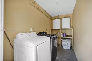 55 NE 165th St, Miami, FL 33162 - Photo 33