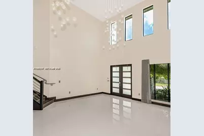 8981 NW 154th Ter #8981, Miami Lakes, FL 33018 - Photo 3
