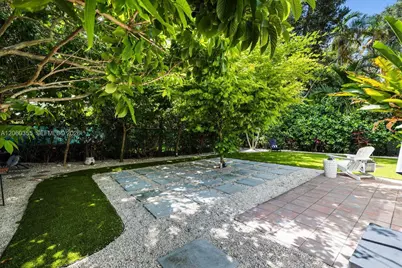 815 Monterey St, Coral Gables, FL 33134 - Photo 19