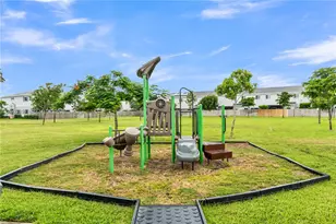 412 NW 12th Ave, Florida City, FL 33034 - Photo 37