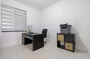 8363 NW 41st St, Doral, FL 33166 - Photo 17
