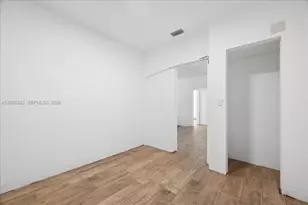 2750 SW 26th St, Miami, FL 33133 - Photo 11
