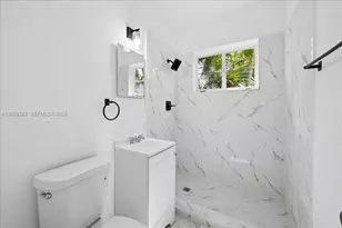 2750 SW 26th St, Miami, FL 33133 - Photo 15