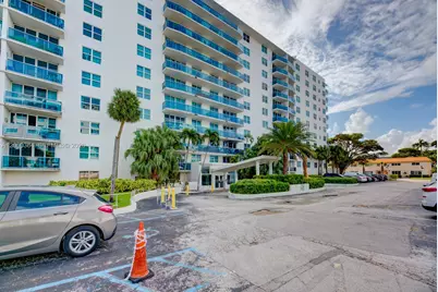 7501 E Treasure Dr #4K, North Bay Village, FL 33141 - Photo 9