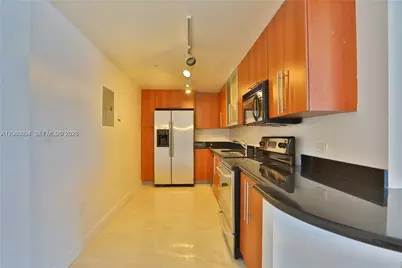 7501 E Treasure Dr #4K, North Bay Village, FL 33141 - Photo 1