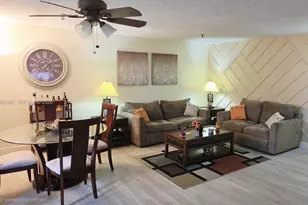 661 NE 195th St, Miami, FL 33179 - Photo 7