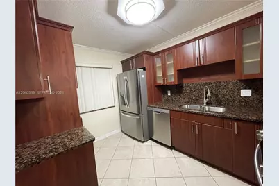 16240 Laurel Dr #101, Weston, FL 33326 - Photo 15