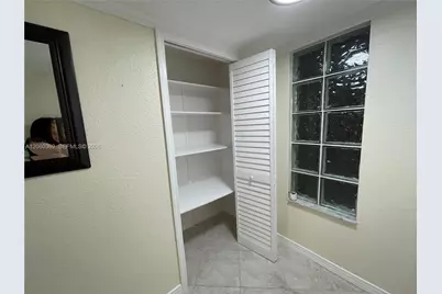 16240 Laurel Dr #101, Weston, FL 33326 - Photo 5