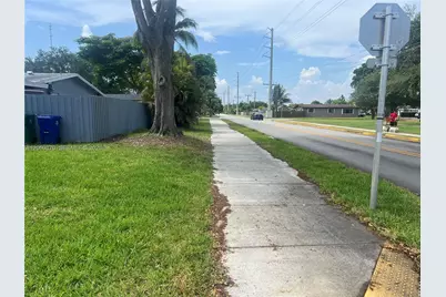 6398 SW 33rd St, Miramar, FL 33023 - Photo 3