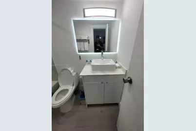 19201 Collins Ave #632, Sunny Isles Beach, FL 33160 - Photo 17