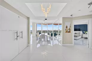 300 South Pointe Dr, Miami Beach, FL 33139 - Photo 11