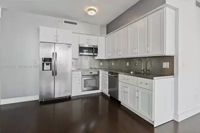 801 Brickell Key Blvd #2912, Miami, FL 33131 - Photo 5